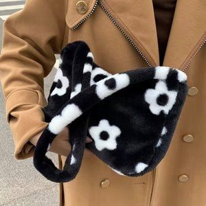 FLOWER Fluffy Casual Bag Plush messenger bag image 1 FLOWER Fluffy Casual Bag